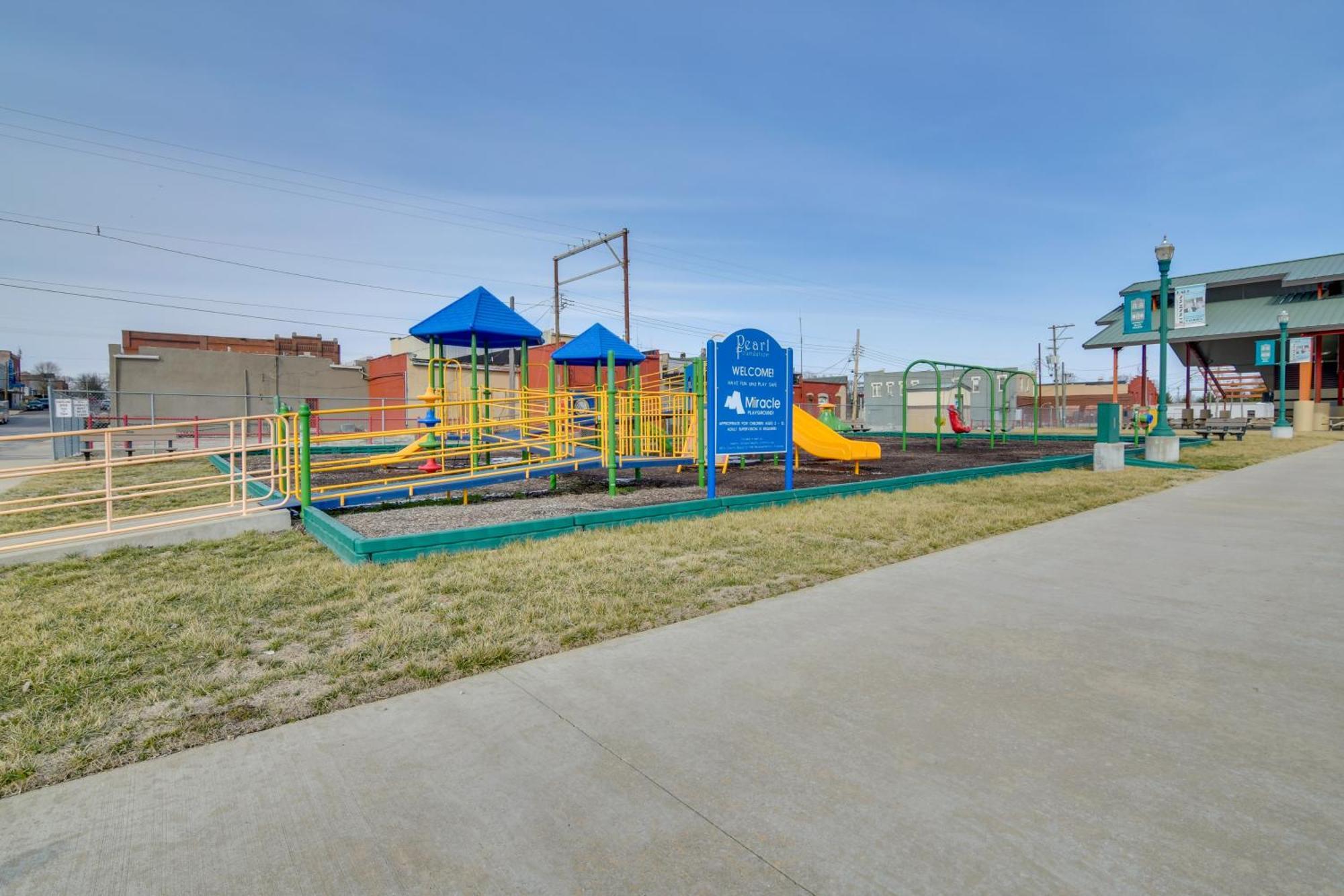 Dtwn Loft In The Heart Of Monett Pets Welcome! Екстериор снимка